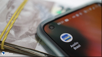 Calendário do Auxílio Brasil em outubro