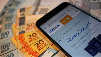 Caixa abre pagamentos do Abono Salarial no dia 15 de fevereiro - Foto: Ache Concursos